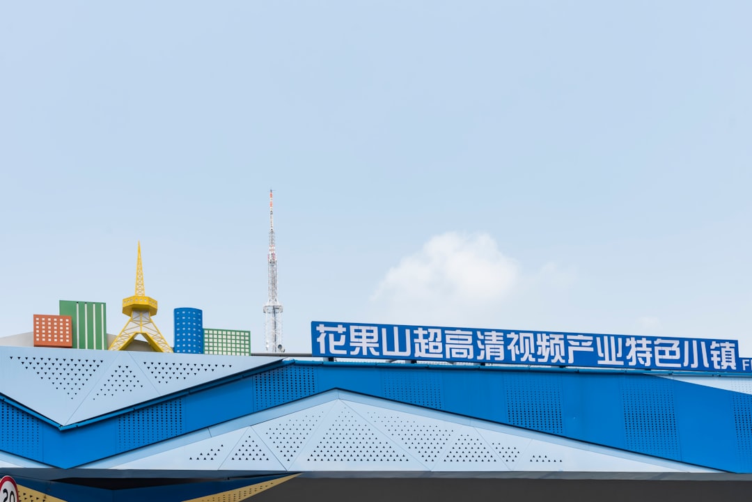 南宁网站模板建站怎么选？5大平台对比让你少走弯路